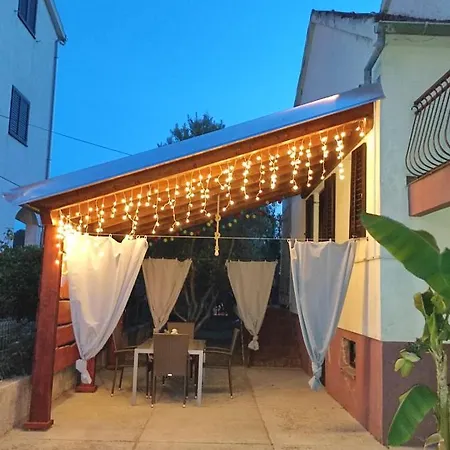 Apartments Maya Biograd Na Moru Exterior photo